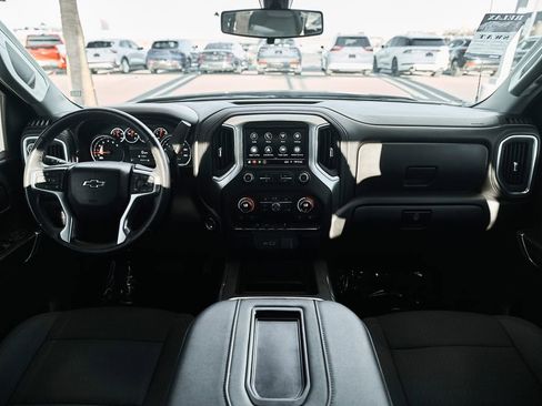 Used 2022 Chevrolet Silverado 1500 RST w/ Z71 Off-Road Package AWD/4WD image 23