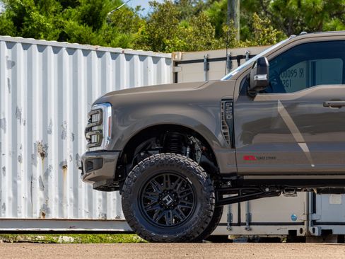 Used 2026 Ford F250 Lariat w/ Lariat Ultimate Package AWD/4WD image 39