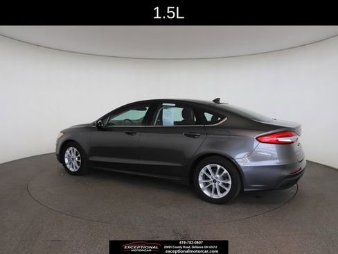 Used 2019 Ford Fusion SE image 10