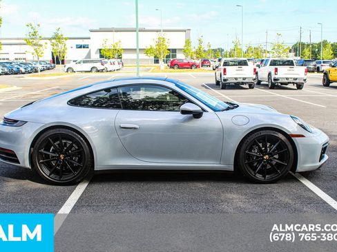 Used 2024 Porsche 911 Carrera RWD image 8