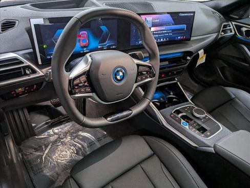Used 2025 BMW i4 eDrive40 w/ Premium Package image 3