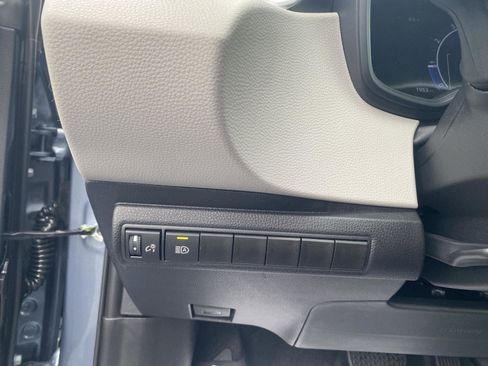 Used 2026 Toyota Corolla LE image 14