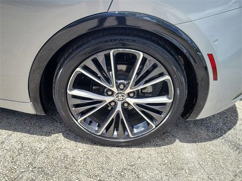 Used 2024 Toyota Prius Limited image 6