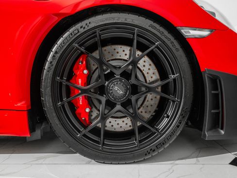 Used 2024 Porsche 718 Cayman GT4 RS image 15