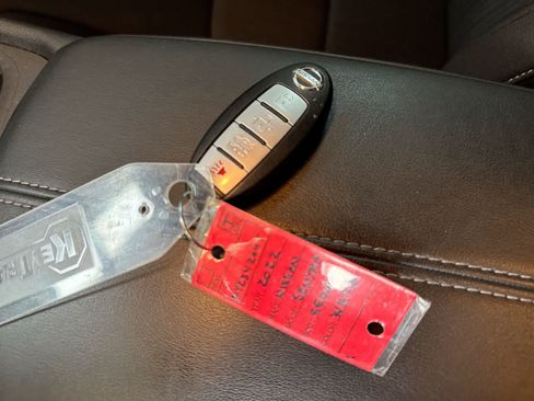 Used 2022 Nissan Sentra SV FWD image 40