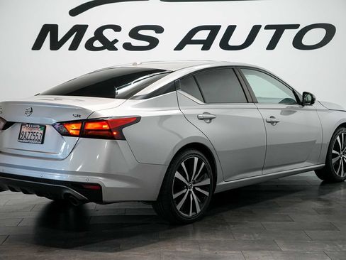 Used 2022 Nissan Altima 2.5 SR FWD image 4