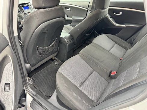 Used 2014 Hyundai Elantra GT image 30