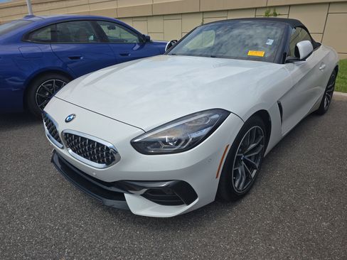 Used 2020 BMW Z4 sDrive30i w/ Convenience Package RWD image 3