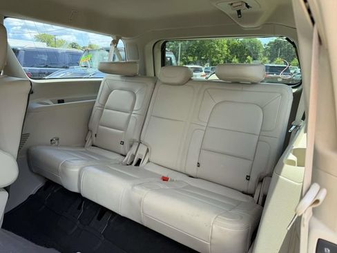 Used 2021 Lincoln Navigator L Reserve AWD/4WD image 14