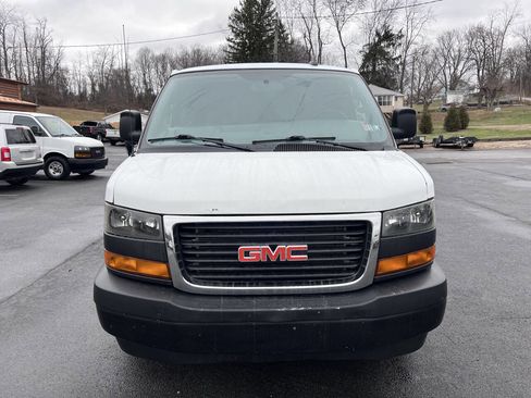 Used 2018 GMC Savana 2500 Extended image 2