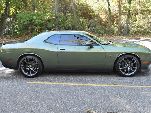 Used 2023 Dodge Challenger R/T Scat Pack w/ Plus Package image 9