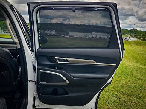 Used 2022 Kia Telluride EX w/ EX Premium Package AWD/4WD image 41