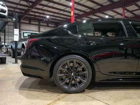 Used 2023 Cadillac CT5 V Blackwing image 9