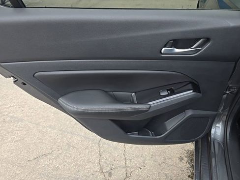 Used 2022 Nissan Altima 2.5 SV w/ SV Premium Package image 25