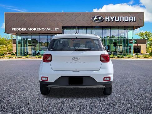 New 2026 Hyundai Venue SE image 5