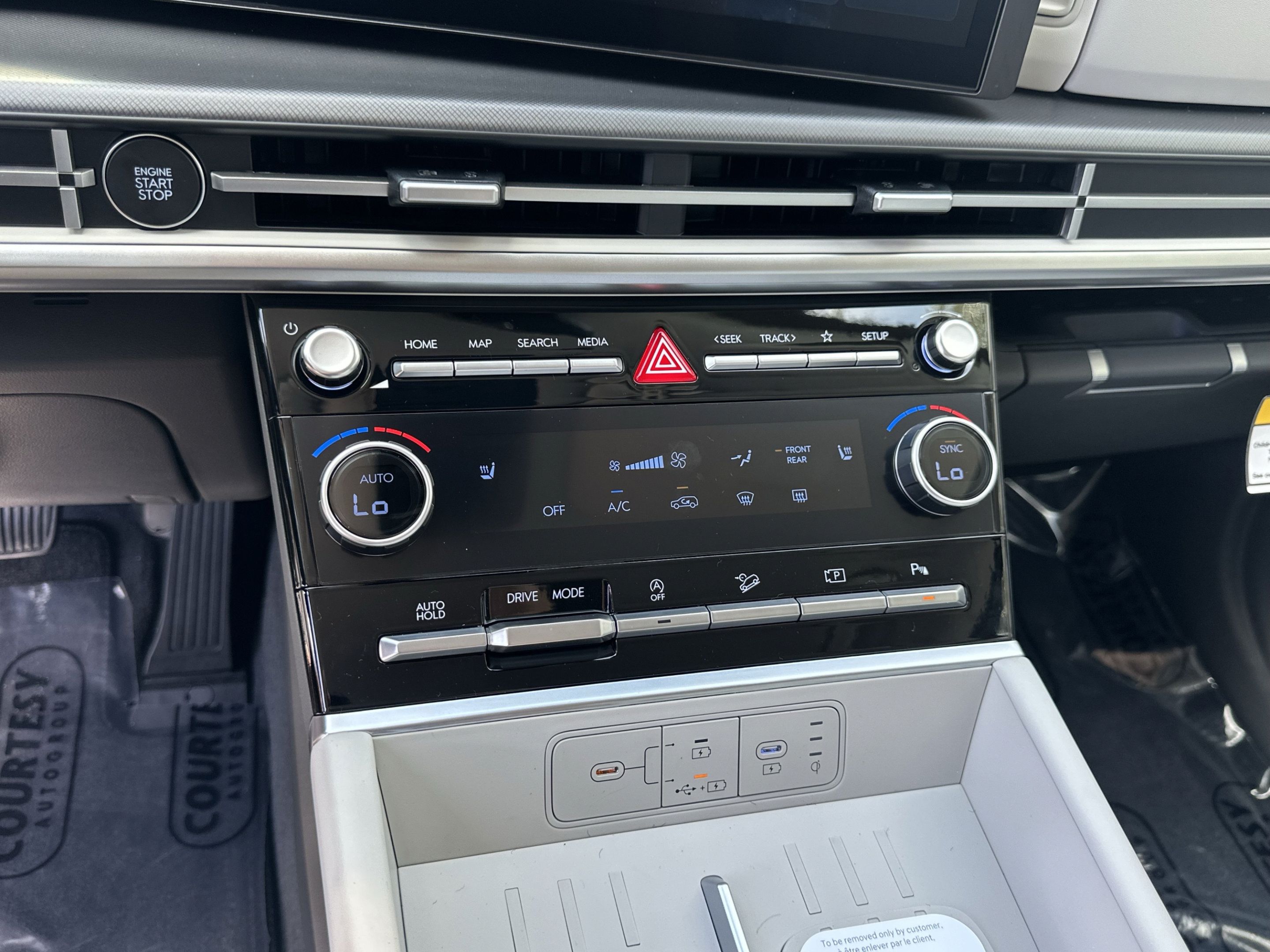 New 2027 Hyundai Santa Fe SEL FWD image 21