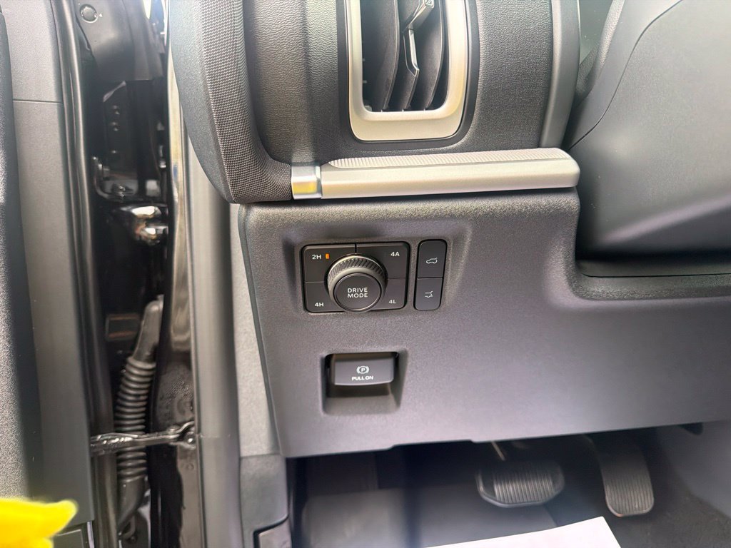 Certified 2026 Ford Expedition Active AWD/4WD image 26