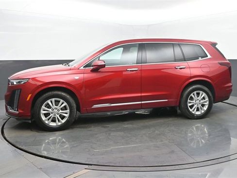 Certified 2024 Cadillac XT6 Luxury image 2