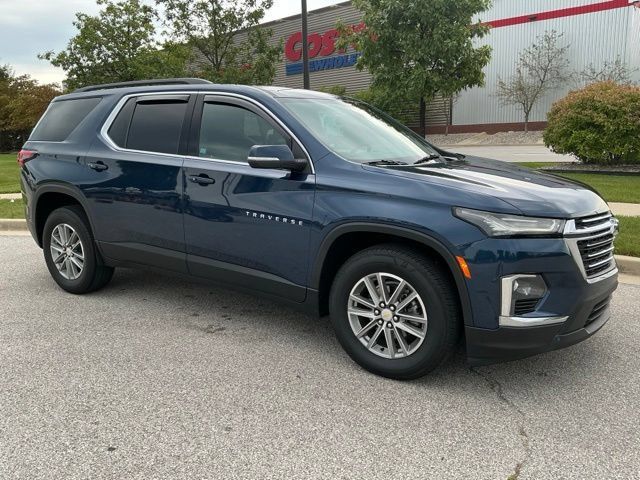 Used 2023 Chevrolet Traverse LT w/ LPO, Floor Liner Package AWD/4WD image 2