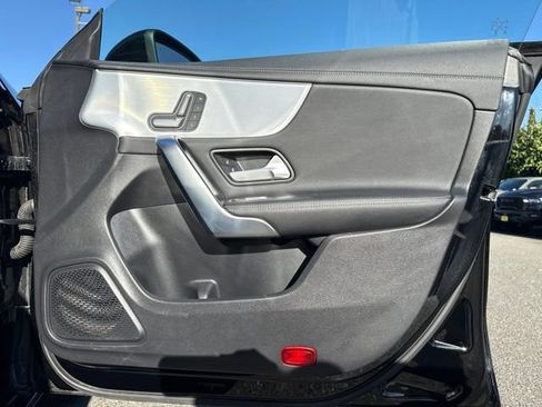 Used 2025 Mercedes-Benz CLA 250 4MATIC image 11