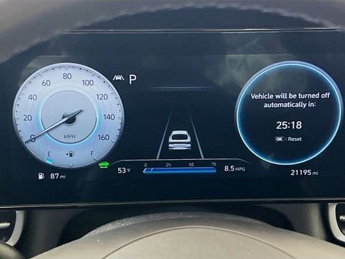 Used 2023 Hyundai Elantra Limited image 14