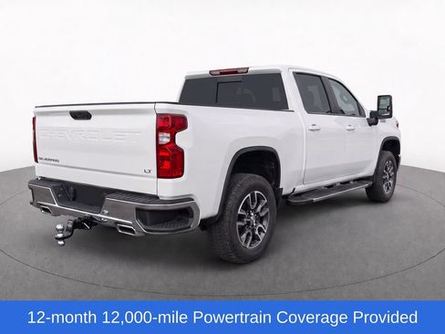 Used 2022 Chevrolet Silverado 1500 LT AWD/4WD image 4