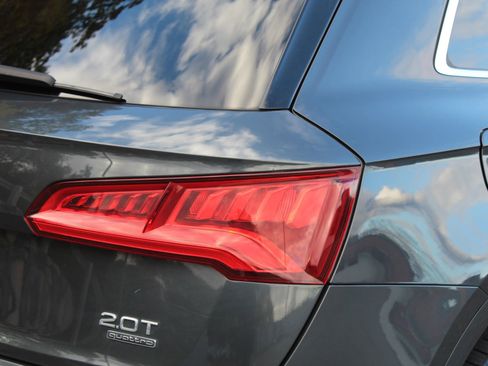 Used 2018 Audi Q5 2.0T Premium Plus w/ Premium Plus Package image 42