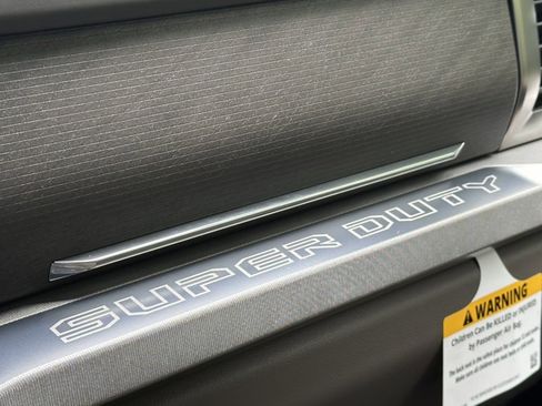 New 2025 Ford F250 Platinum w/ Platinum Plus Package image 39