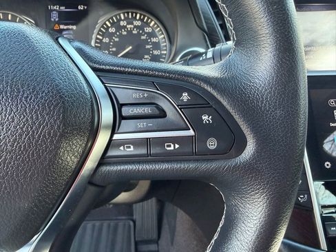 Used 2023 INFINITI Q50 Sensory image 25