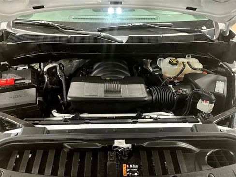 Used 2021 Chevrolet Silverado 1500 Custom Trail Boss w/ LPO, Dark Essentials Package AWD/4WD image 25