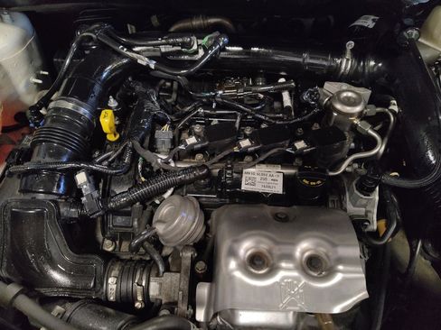 Used 2021 Ford EcoSport Titanium image 30