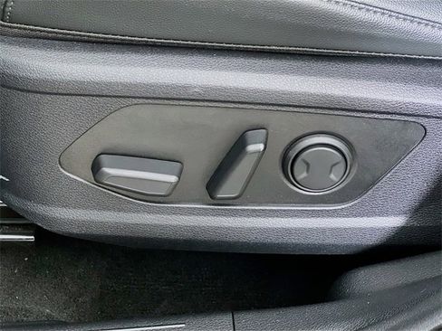 Used 2024 Kia Sportage SX image 11