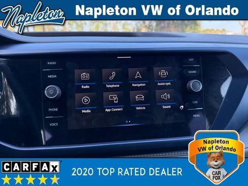 Used 2024 Volkswagen Taos SE image 26