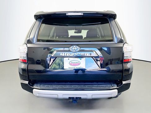 Certified 2024 Toyota 4Runner TRD Off-Road image 6