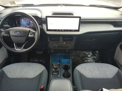 Used 2025 Ford Maverick XLT w/ Equipment Group 302A AWD/4WD image 14