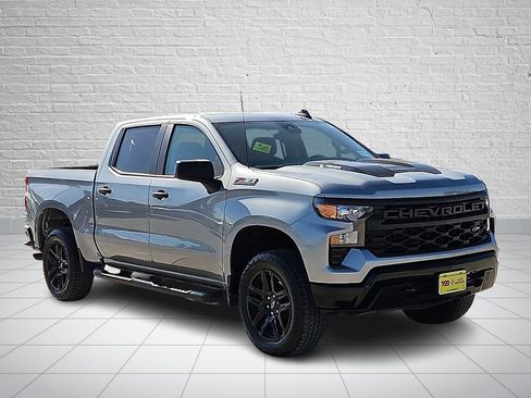 Used 2025 Chevrolet Silverado 1500 Custom Trail Boss w/ Turbomax Blackout Package AWD/4WD image 6