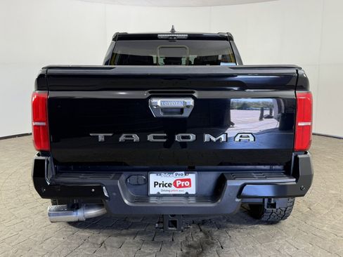 Used 2024 Toyota Tacoma Limited w/ Limited Package (LT) AWD/4WD image 7