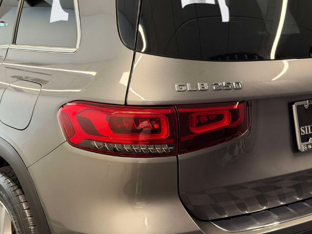 Certified 2023 Mercedes-Benz GLB 250 4MATIC image 10