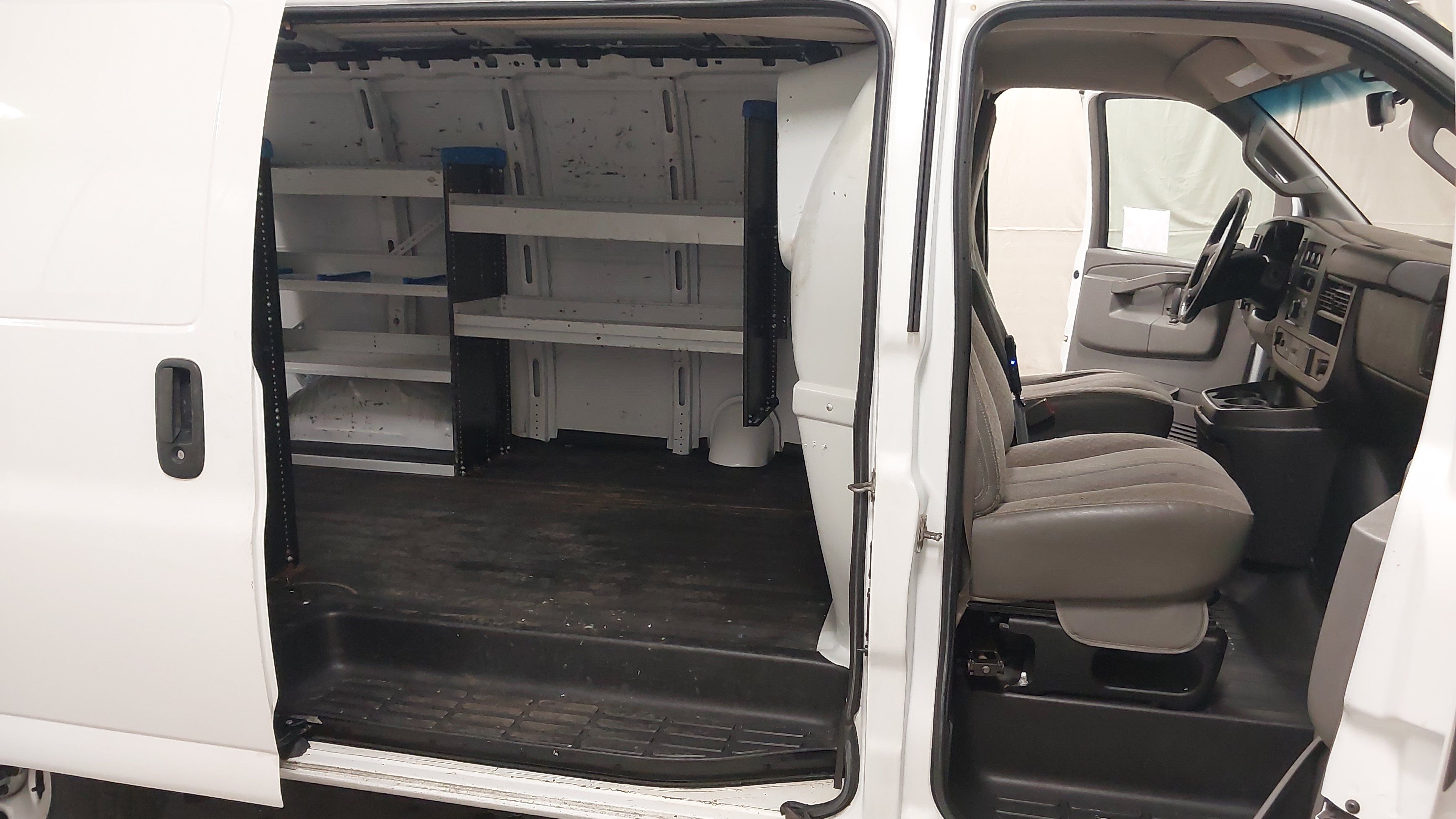 Used 2020 Chevrolet Express 2500 w/ Driver Convenience Package RWD image 35