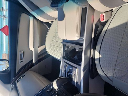 Used 2011 MAZDA CX-9 Grand Touring w/ Moonroof & Bose Audio Pkg image 13