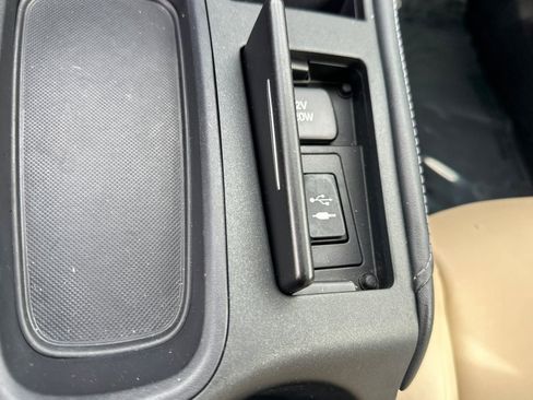 Used 2017 Lexus CT 200h image 28