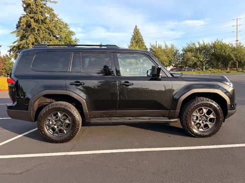 Used 2026 Lexus GX 550 AWD/4WD image 2