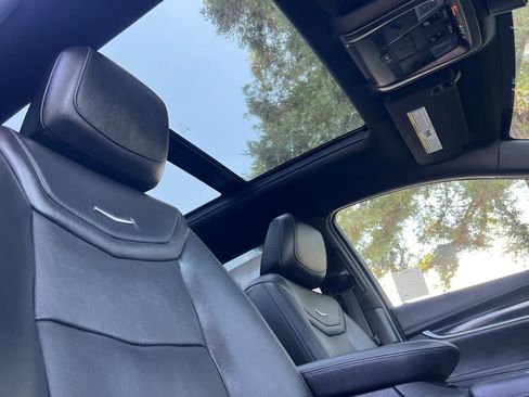 Used 2020 Cadillac XT5 Premium Luxury AWD/4WD image 20