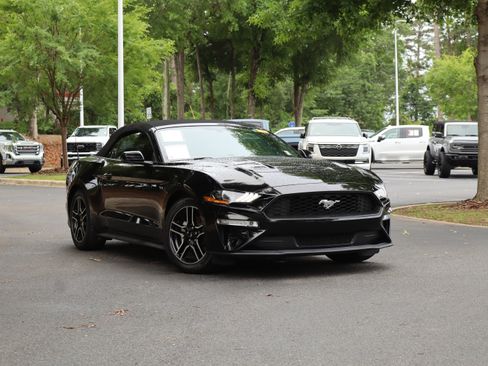 Used 2020 Ford Mustang Premium RWD image 2