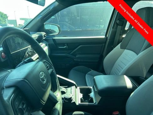 Used 2026 Toyota Tacoma TRD Off-Road AWD/4WD image 10