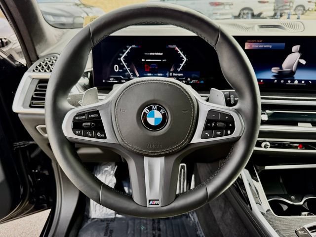 Used 2026 BMW X7 xDrive40i w/ M Sport Package AWD/4WD image 24