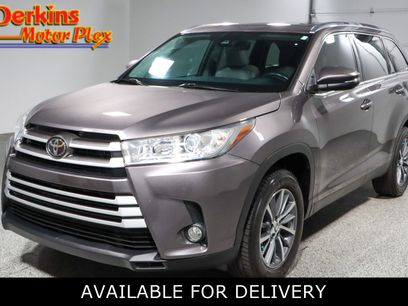 Used 2019 Toyota Highlander XLE