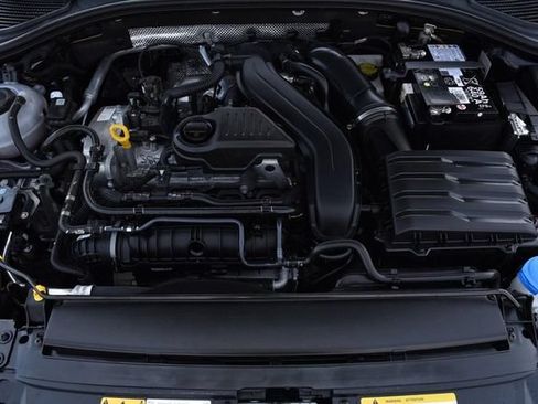 Certified 2025 Volkswagen Jetta SE w/ Black Wheel Package FWD image 24