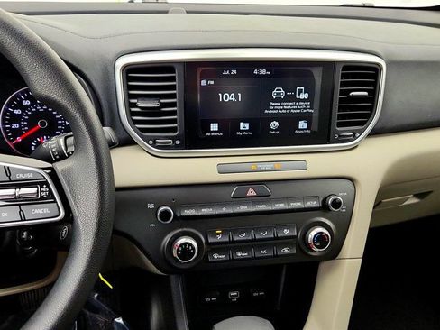 Used 2021 Kia Sportage LX FWD image 17