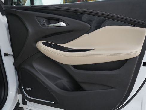 Used 2018 Buick Envision Premium image 9